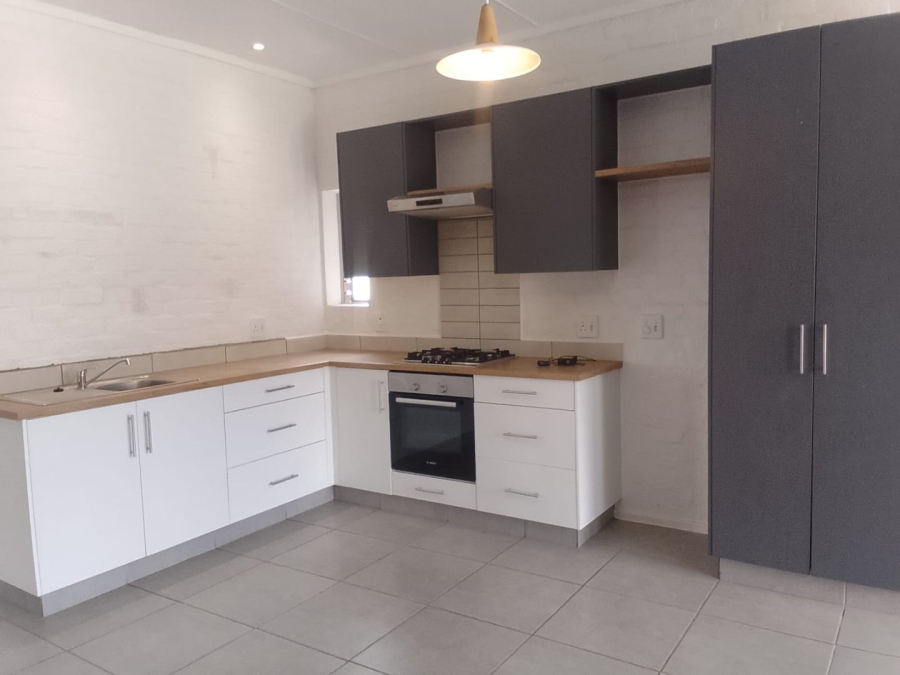 To Let 3 Bedroom Property for Rent in Pacaltsdorp Western Cape